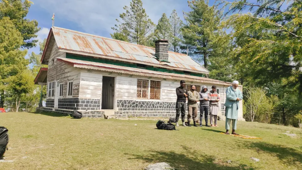 Sattu Bungalow Eid Trip: RHCP hike photo 4 of 18