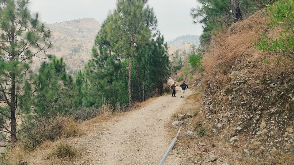 Mandroch Kalan to Kala Pani: RHCP hike photo 1 of 18