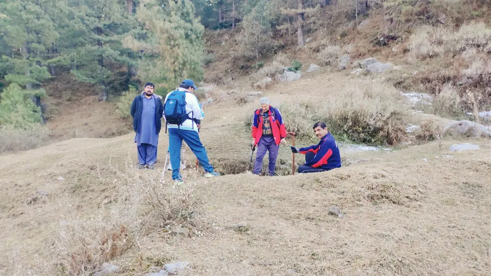 Sabal Forest to Beeran Gali: RHCP hike photo 8 of 18