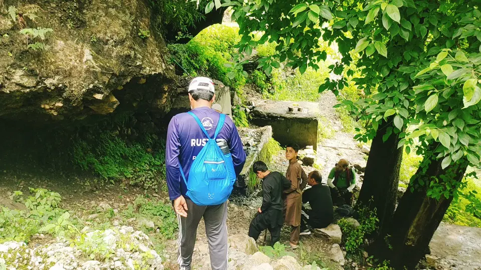 Barmi Gali to Jhafar: RHCP hike photo 18 of 18