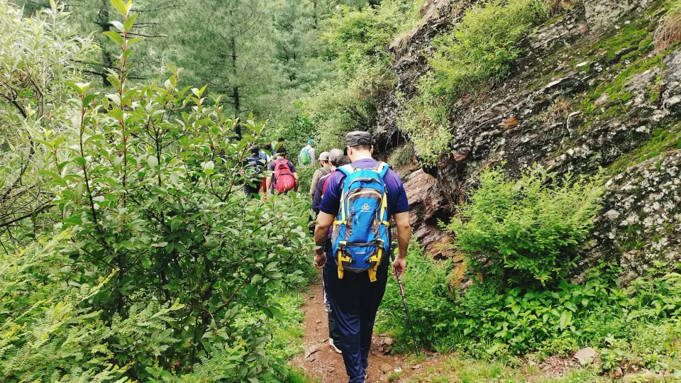 Sattu Bungalow via Sawan Gali and Batadana: RHCP hike photo 1 of 18