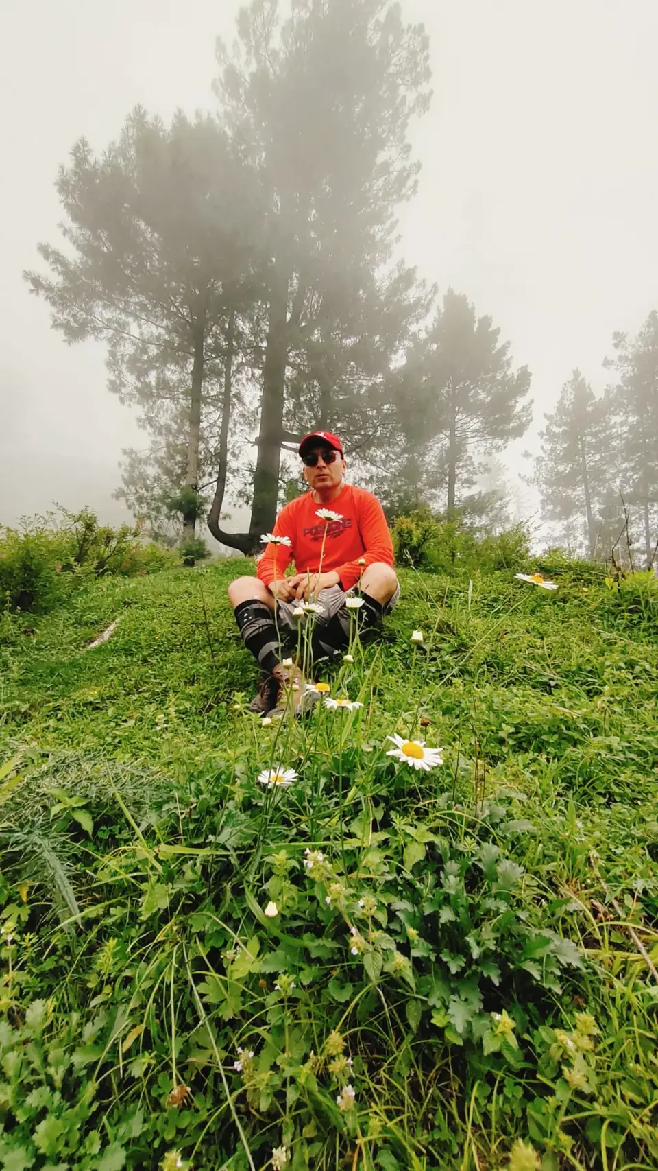 Sattu Bungalow via Sawan Gali and Batadana: RHCP hike photo 7 of 18