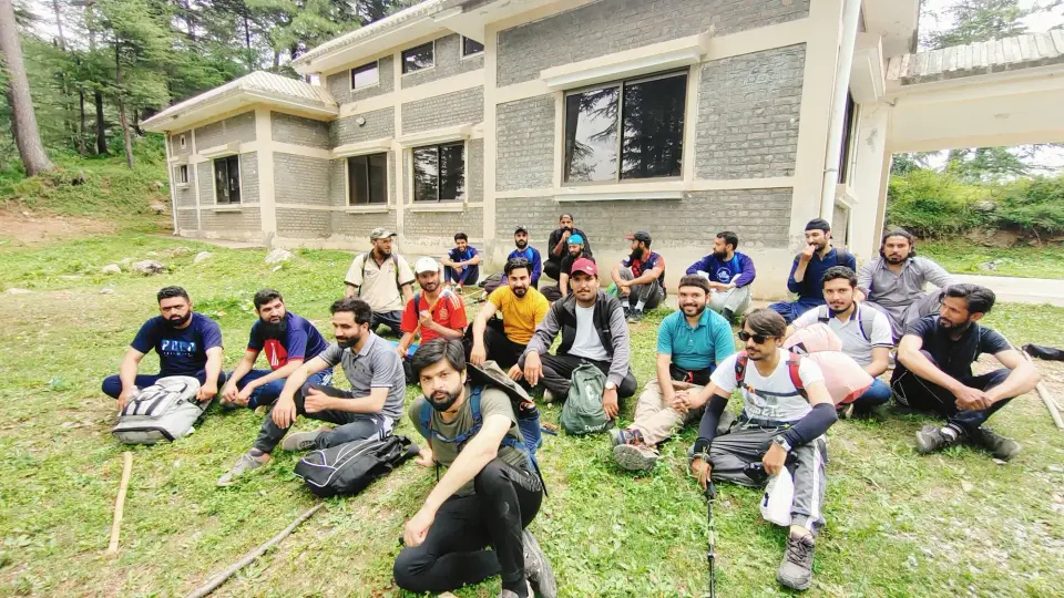 Thandiani to Nathia Gali: RHCP hike photo 7 of 18