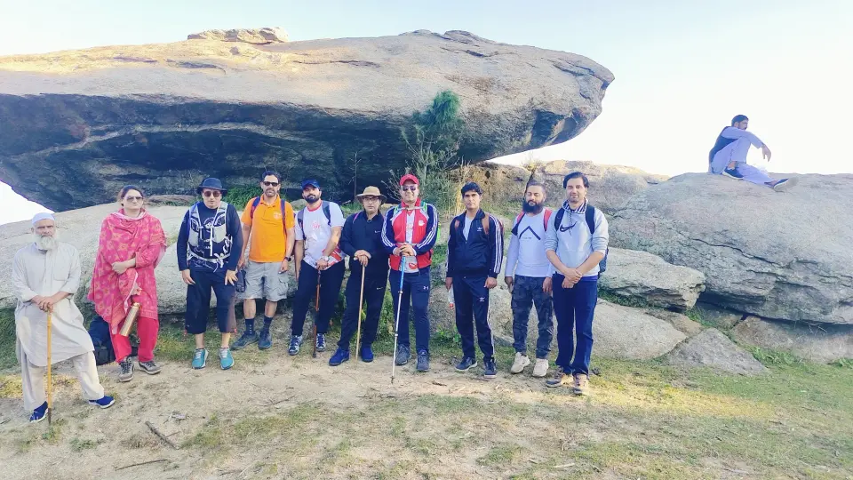 Serri Top, Koh-e-Bhingra: RHCP hike photo 14 of 18